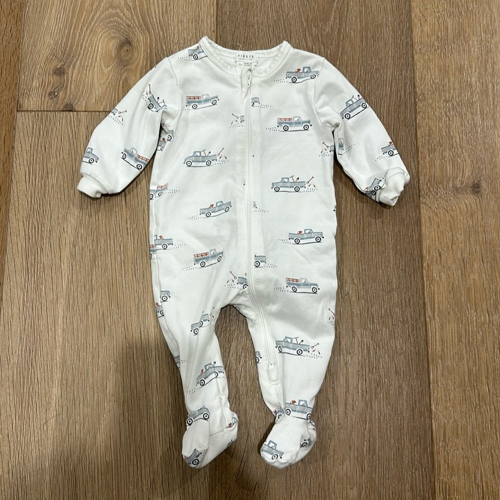 Petit Lem Pick Up Trucks Print on Sleeper 3mo NWOT
